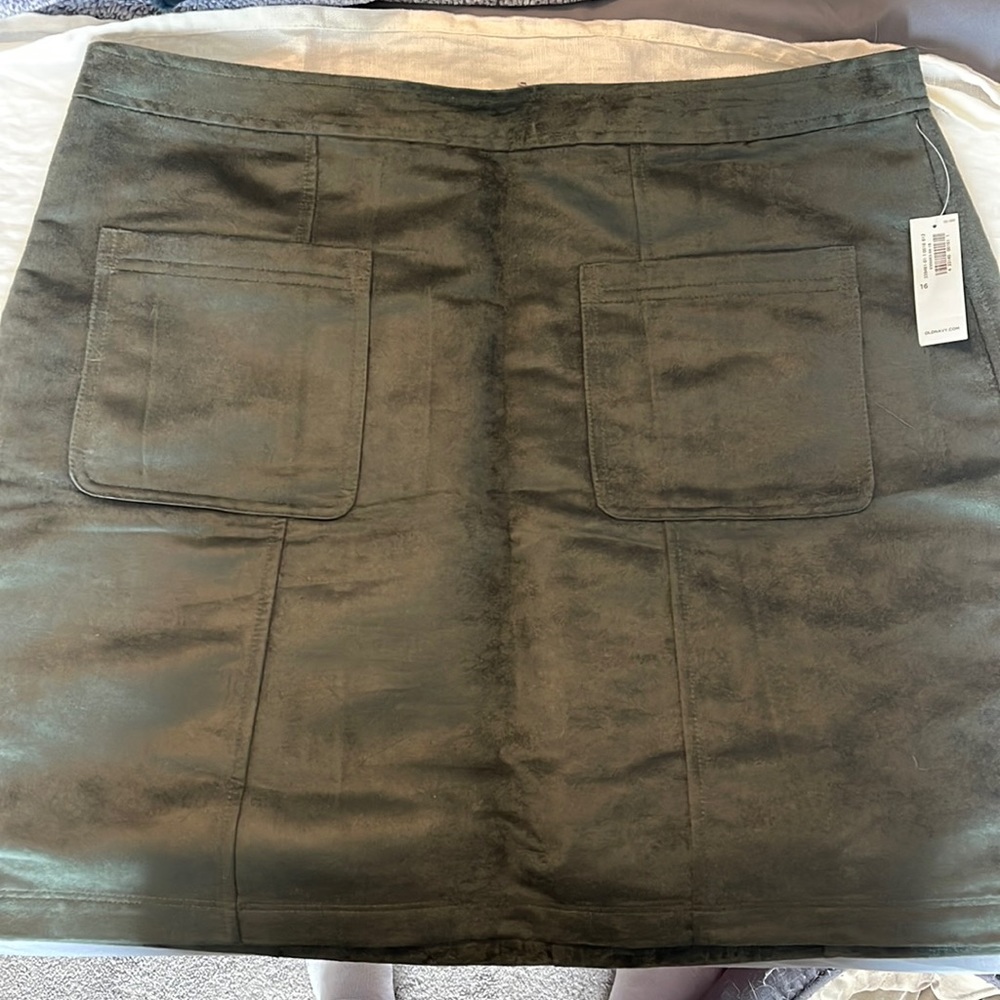 High waisted skirt